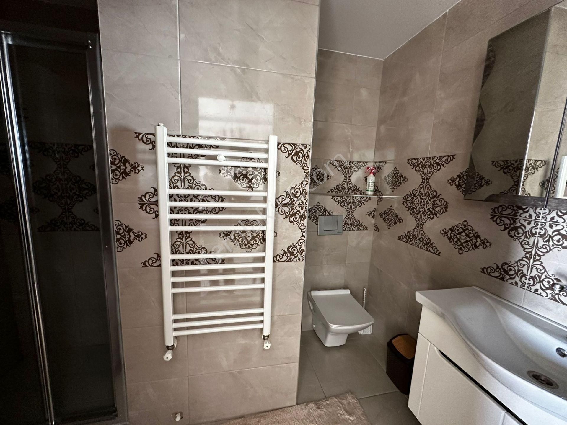 Safir'den Eşyalı Doğalgazlı/teraslı Geniş 1+1 Daire