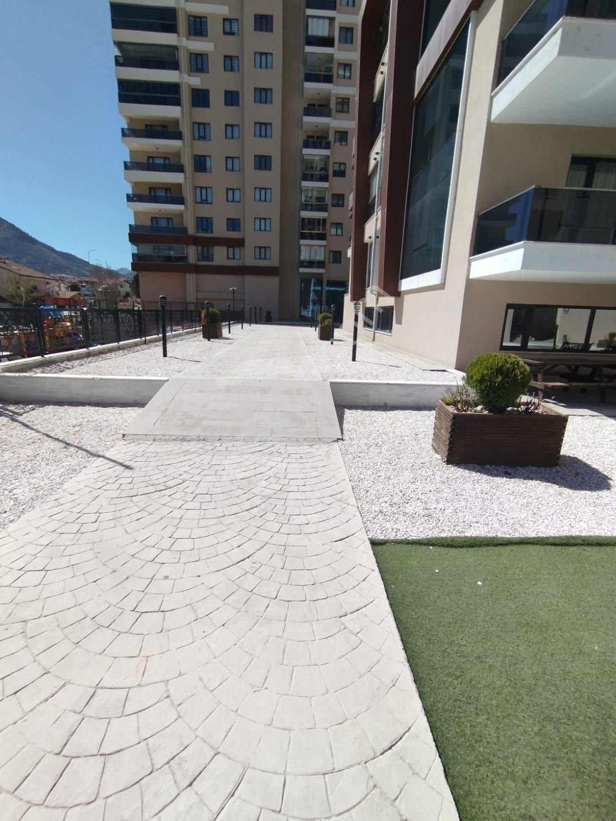 Isparta Merkez Gülstanda Mert Safirkent Stsnde Satılık Lüx Daire