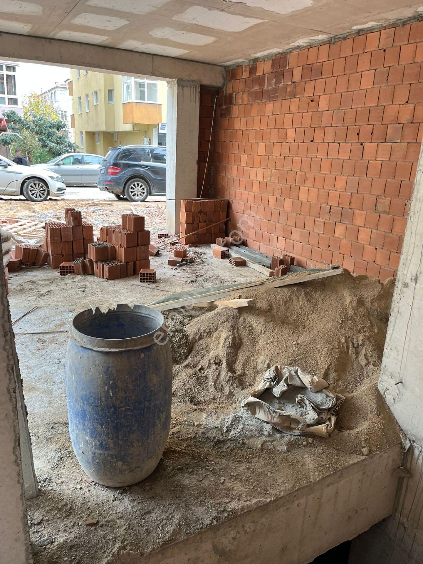 Projeden Ağustos Sonu Teslim 50m2 Caddeye Parelel Dükkan - Görsel 5