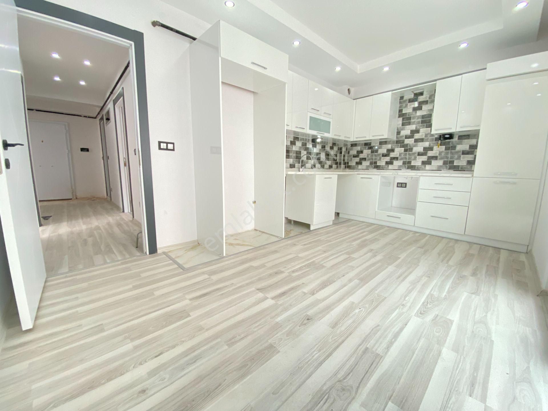Yükselen'den Özel Garajlı, Ebeveyn Banyolu, Cam Balkonlu, 2+1