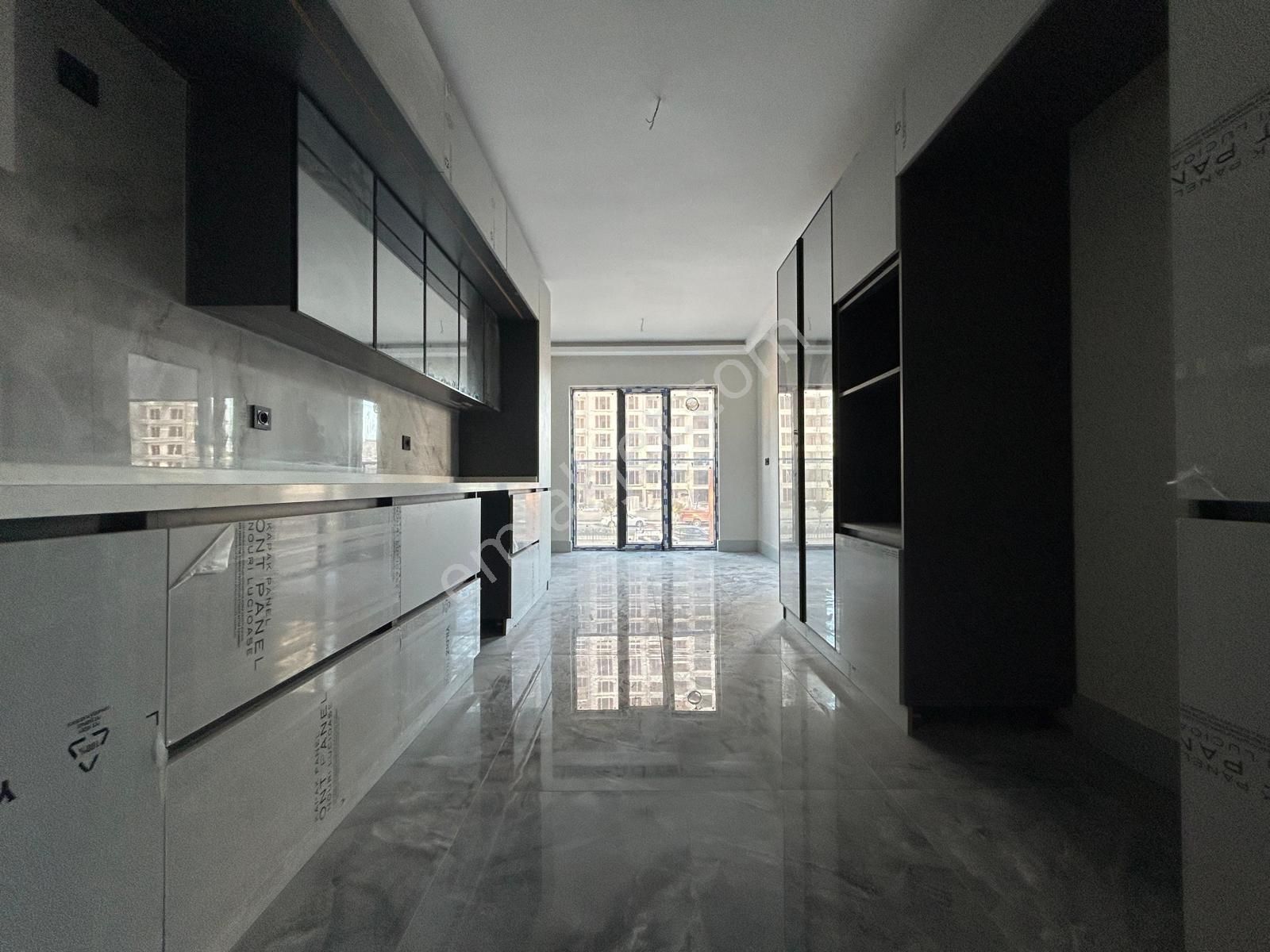 Ovacığın Kalbinde Oturuma Hazır Mega Lux 4+1 Site Dairesi Kaçmaz