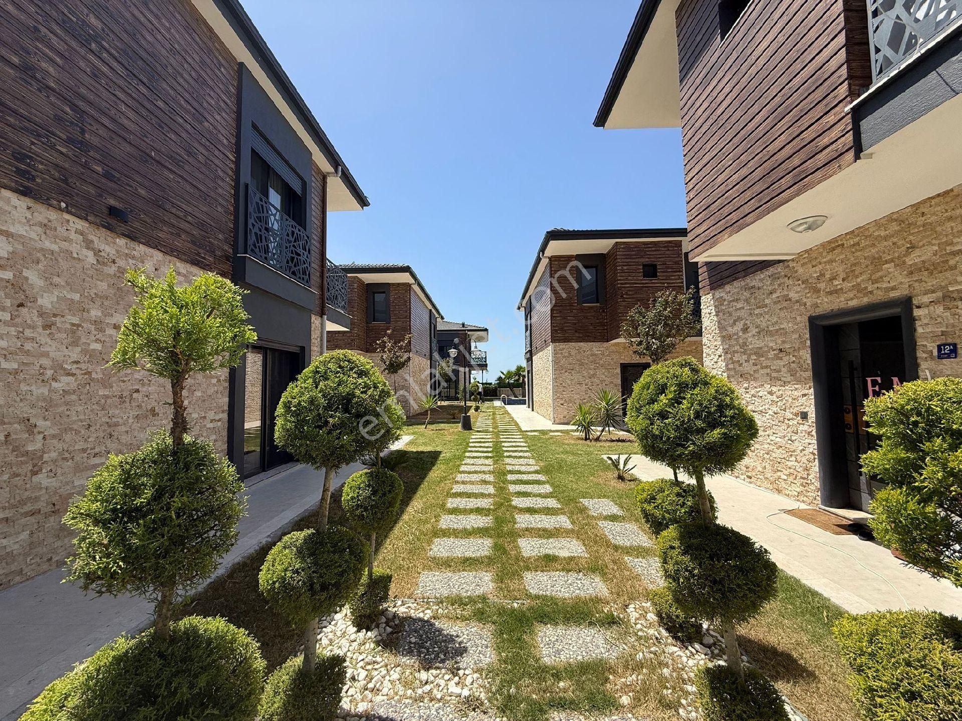 Güvenlikli Sitede 4+1 Tek Müstakil
