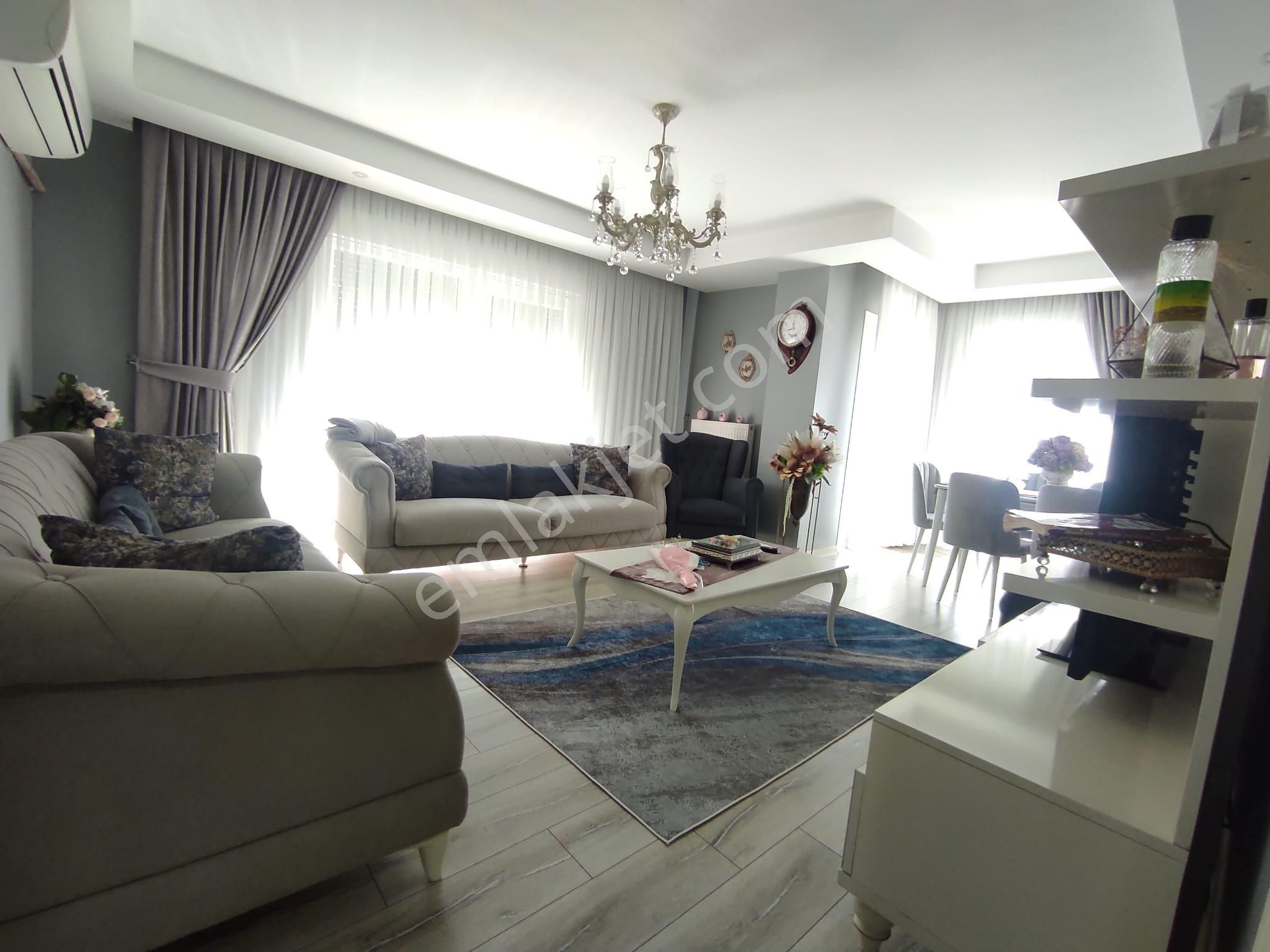 Ömür Emlaktan Bahçelievlerde 3+1 Satılık Daire - Görsel 5