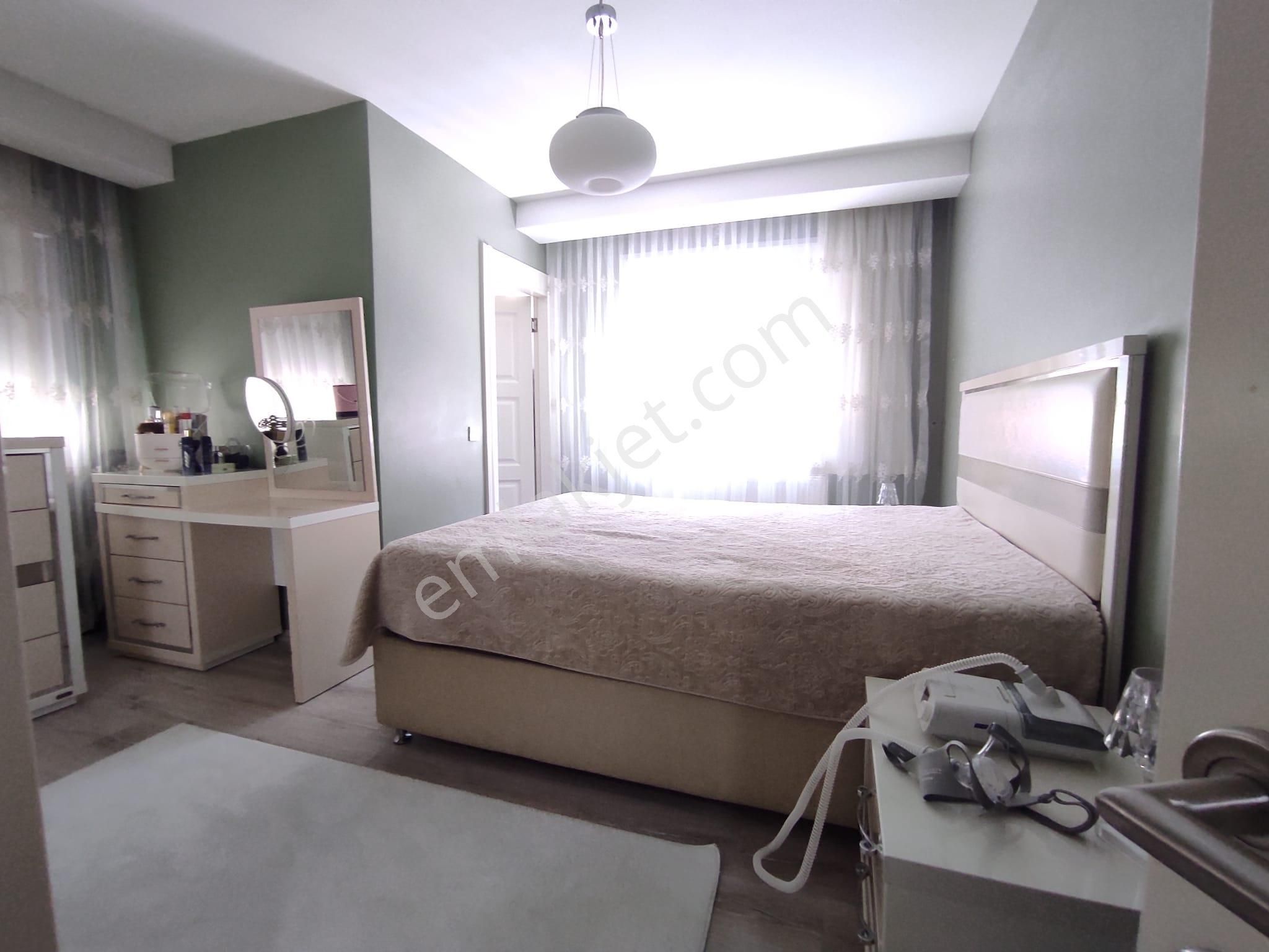 Ömür Emlaktan Bahçelievlerde 3+1 Satılık Daire - Görsel 10