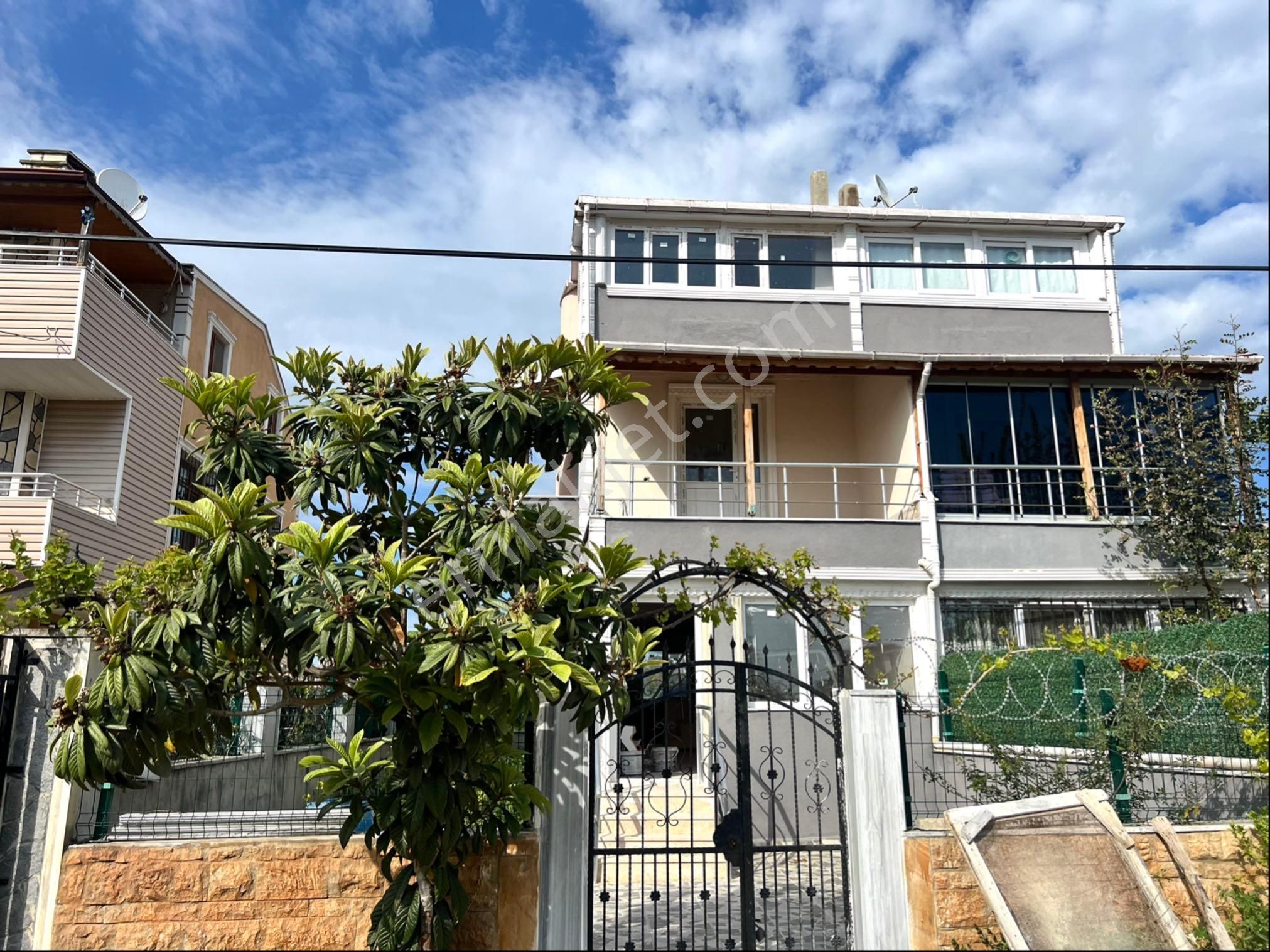 ⫷█ Kd Grup █⫸ Denize Yakın 4+1 Villa | Bahçeli Ve Üç Tam Katlı