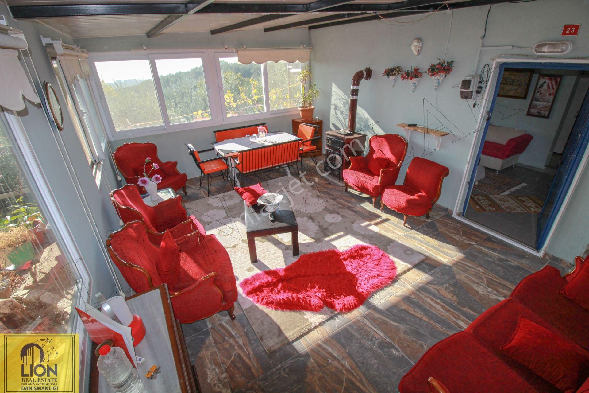 Erdek Atatürk Mahallesinde 1092 M² Zeytinlik İçerisinde Deniz Manzaralı Ev