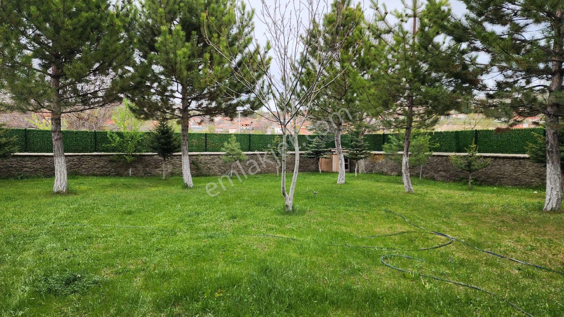 Zinciderede 680m2 Satılık Bahçe Tek Tapu