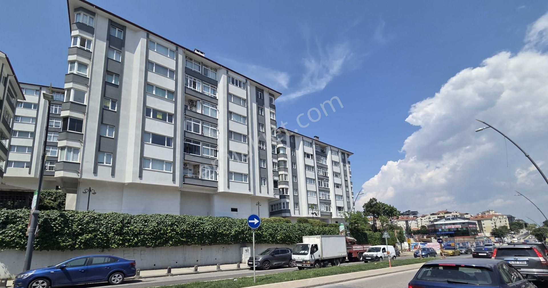 Yankı'dan Ekşioğlu Çamlıca Sitesinde Arakat Satılık 3+1 Daire