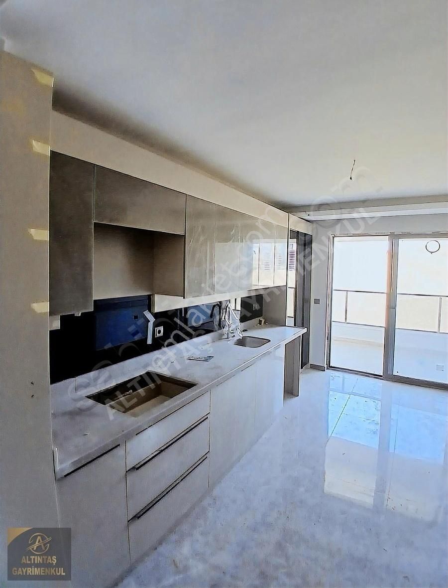 Törekent Mevlana Mh Site İçinde Ultra Lüks 3+1 Satılık Daire