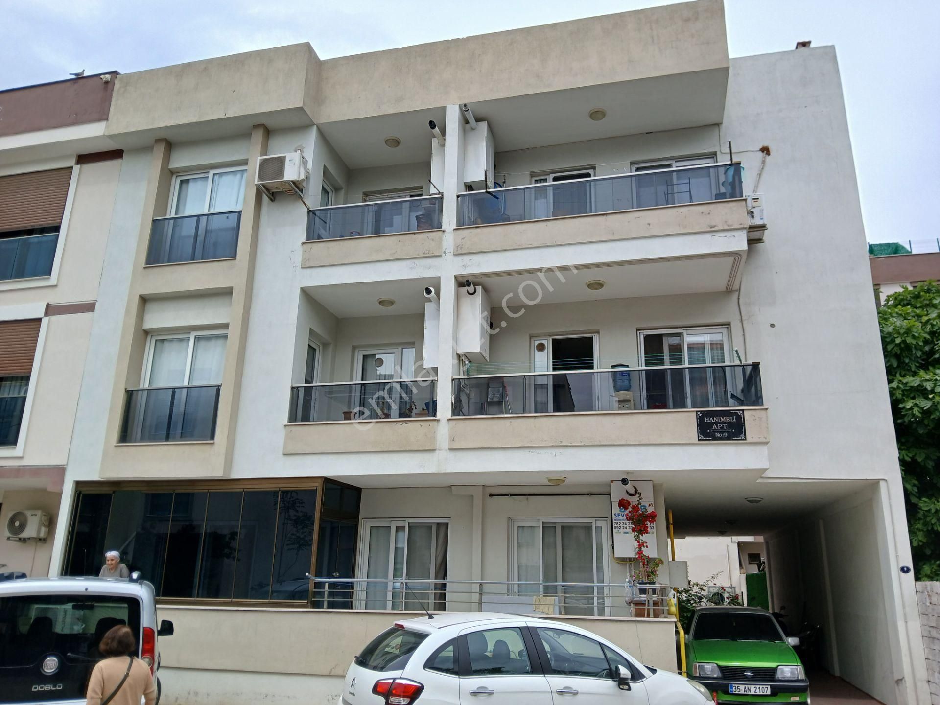İzmir Menderes Cüneyitbey Mah.satılık 2+1 Ara Kat Daire