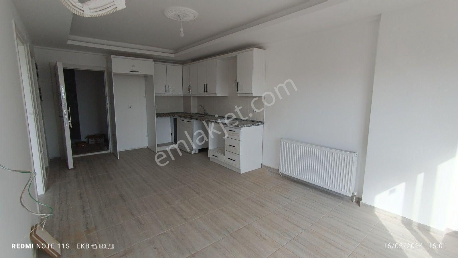 Ekb'den Taşucu'nda Otoparklı Site İçinde Daire