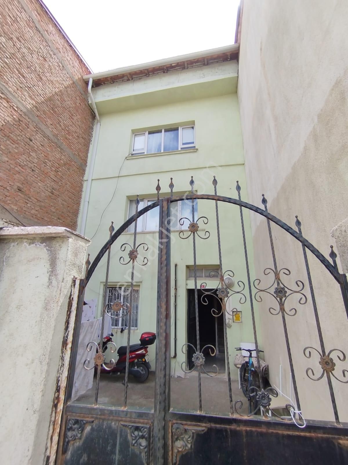 Sivas Satılık Bina-bahtiyarbostan Mah. Kiracılı 3 Kat - Görsel 4