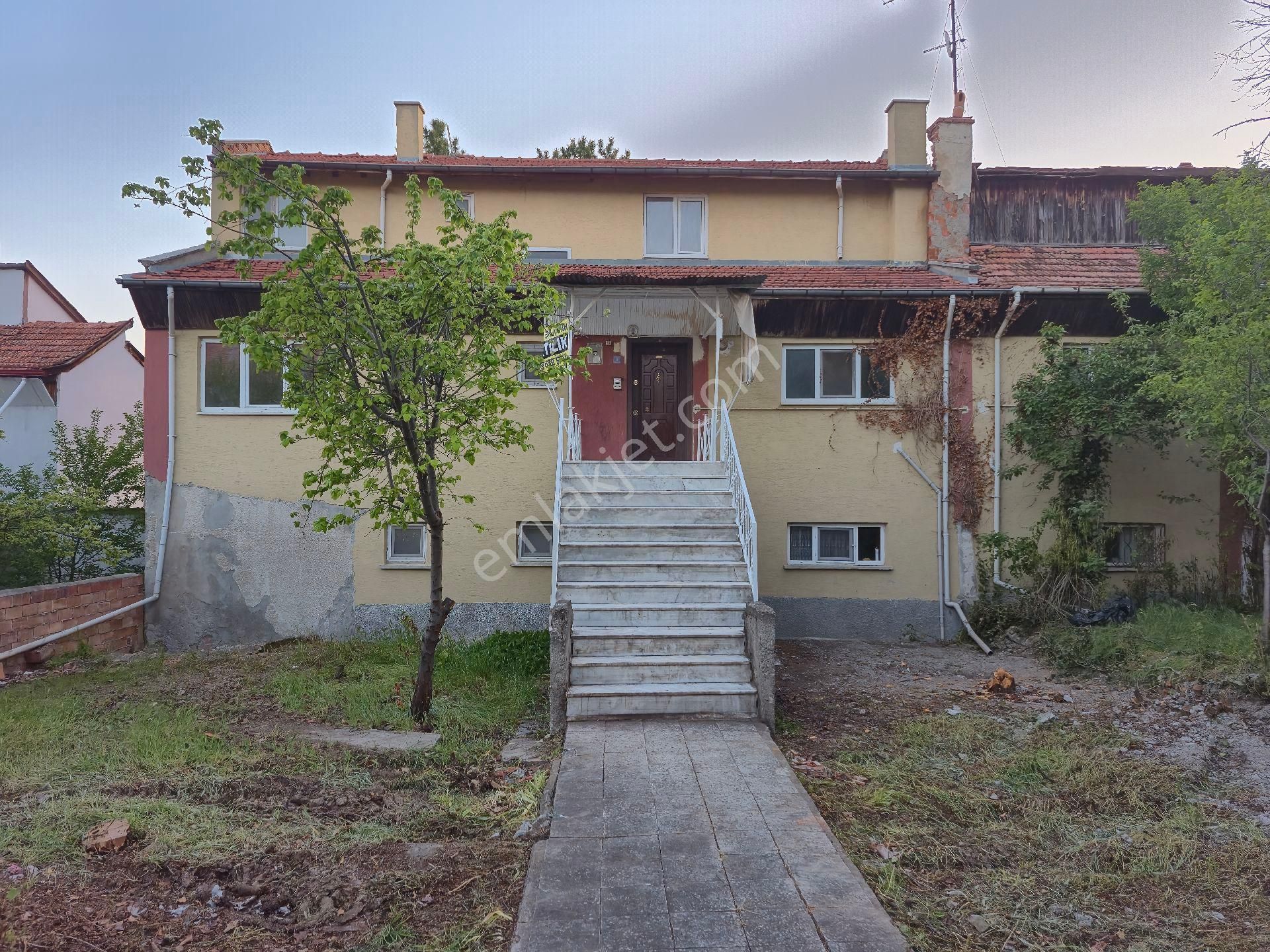 Binevlerde K Tipi Bahçeli Dubleks Villa