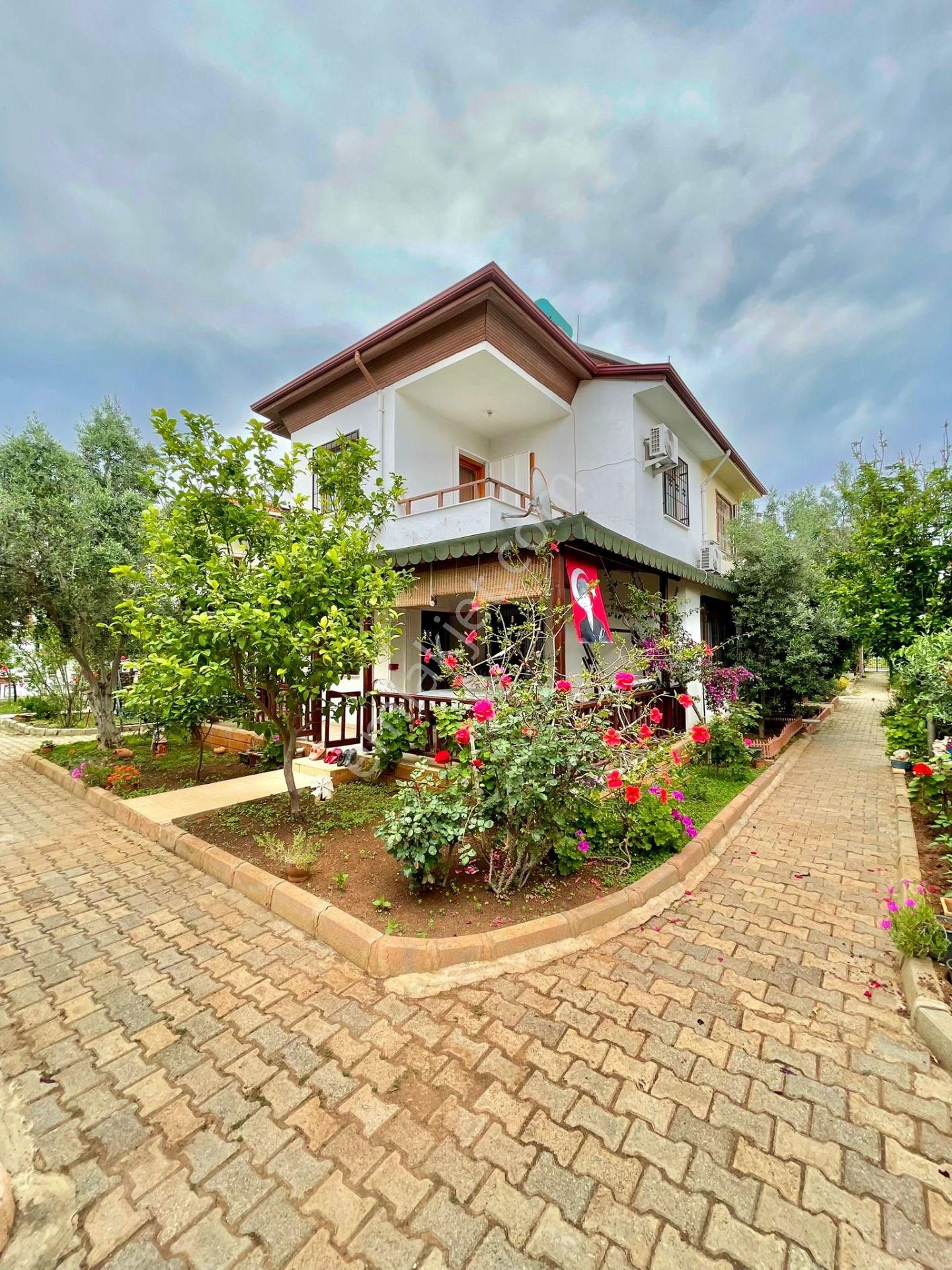 Retürk'den Didim'de Satılık 2+1 Villa Altınkum Plaj'ına 900 (m)