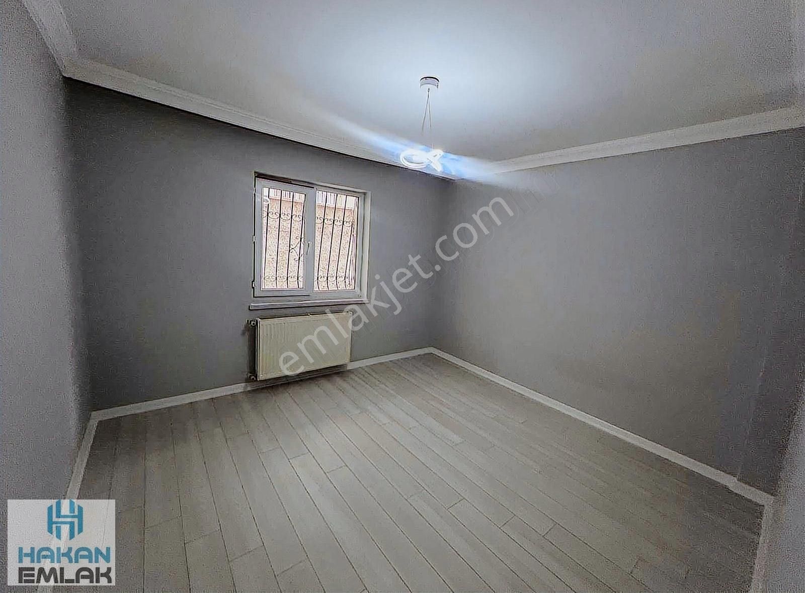 Etimesgut 30 Ağustos Mah.de Ful Yapılı 2+1 İskanlı Satılık Daire