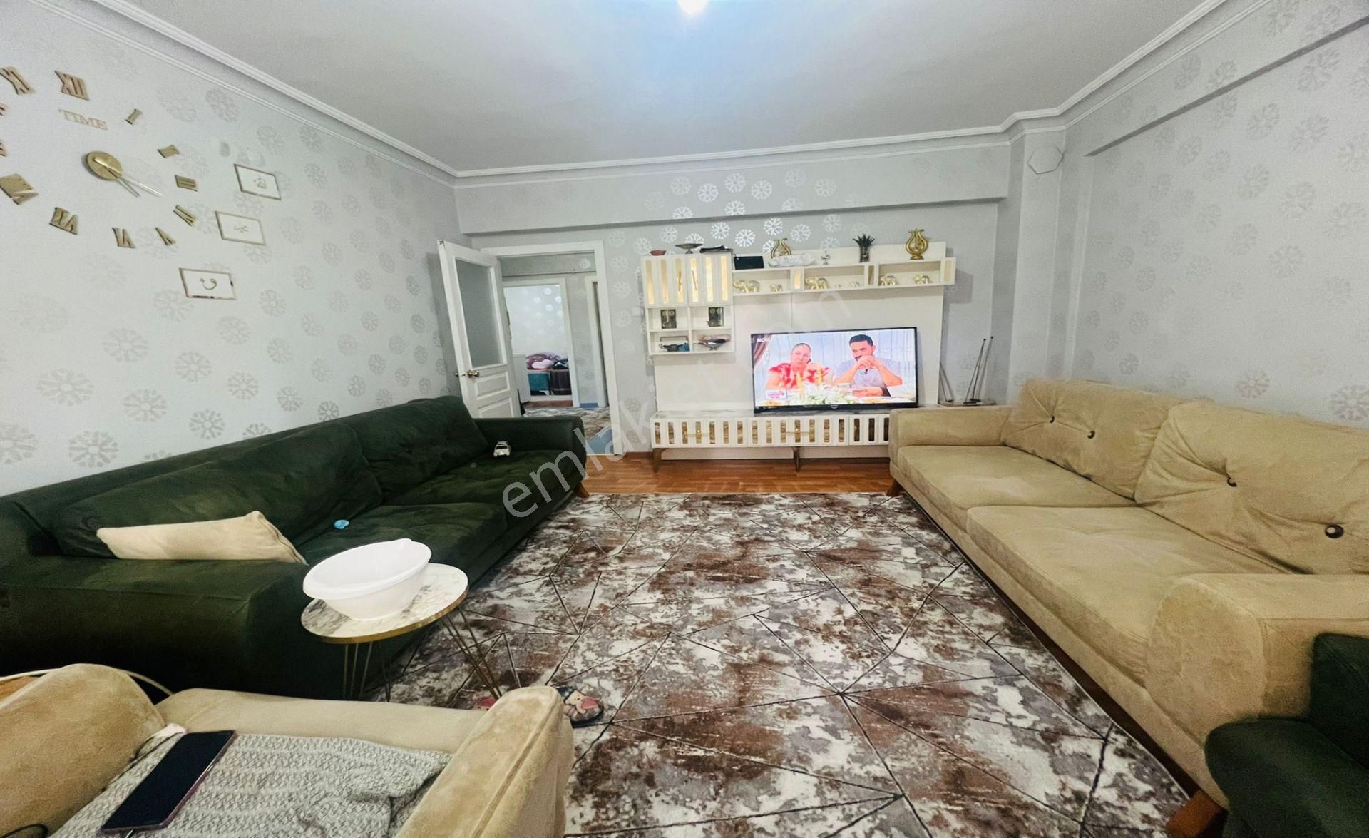 Çok Acil'den Kanuni Mh Y.giriş 3+1 Daire!!