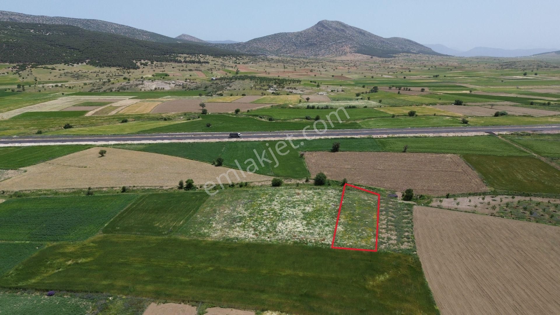 Korkuteli Yeşilyaylada Ypl Sorunu Olmayan 1040 M2 Tarla - Görsel 17