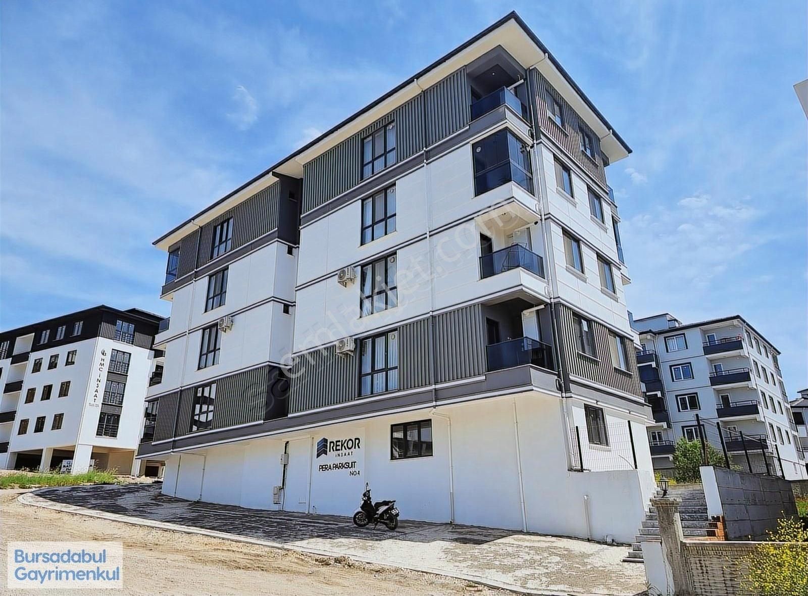 Bursadabul'dan Barış Mah. Ayrı Mutfak Sıfır 1+1 Kiralık