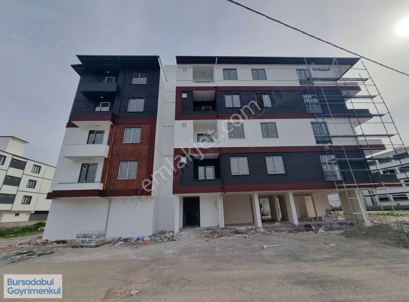 Bursadabul'dan Barış Mah. 1+1 Satılık Daire