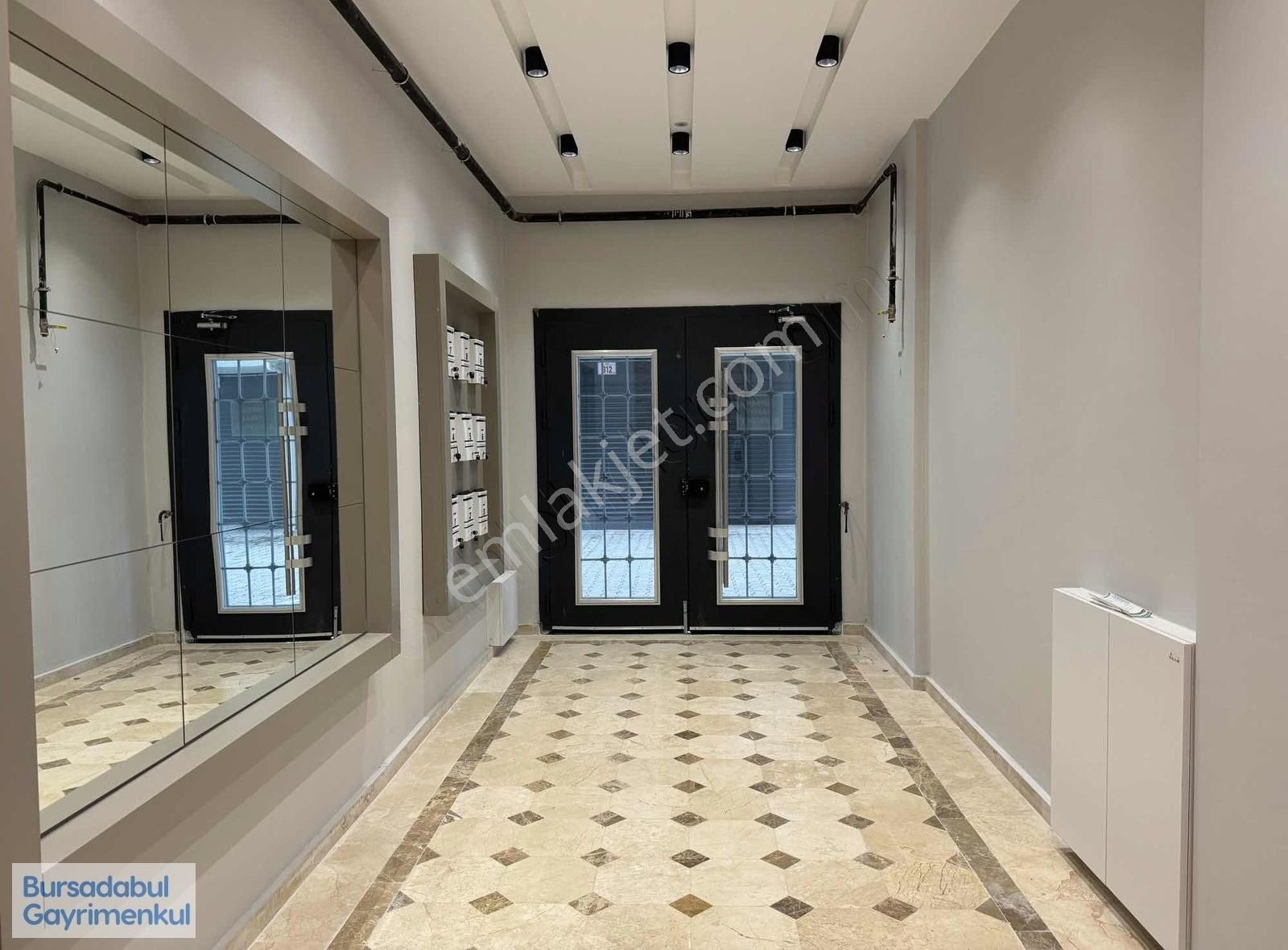 Bursadabul'dan Barış Mahallesi Nilhayat Sitesi 3+1 Daire