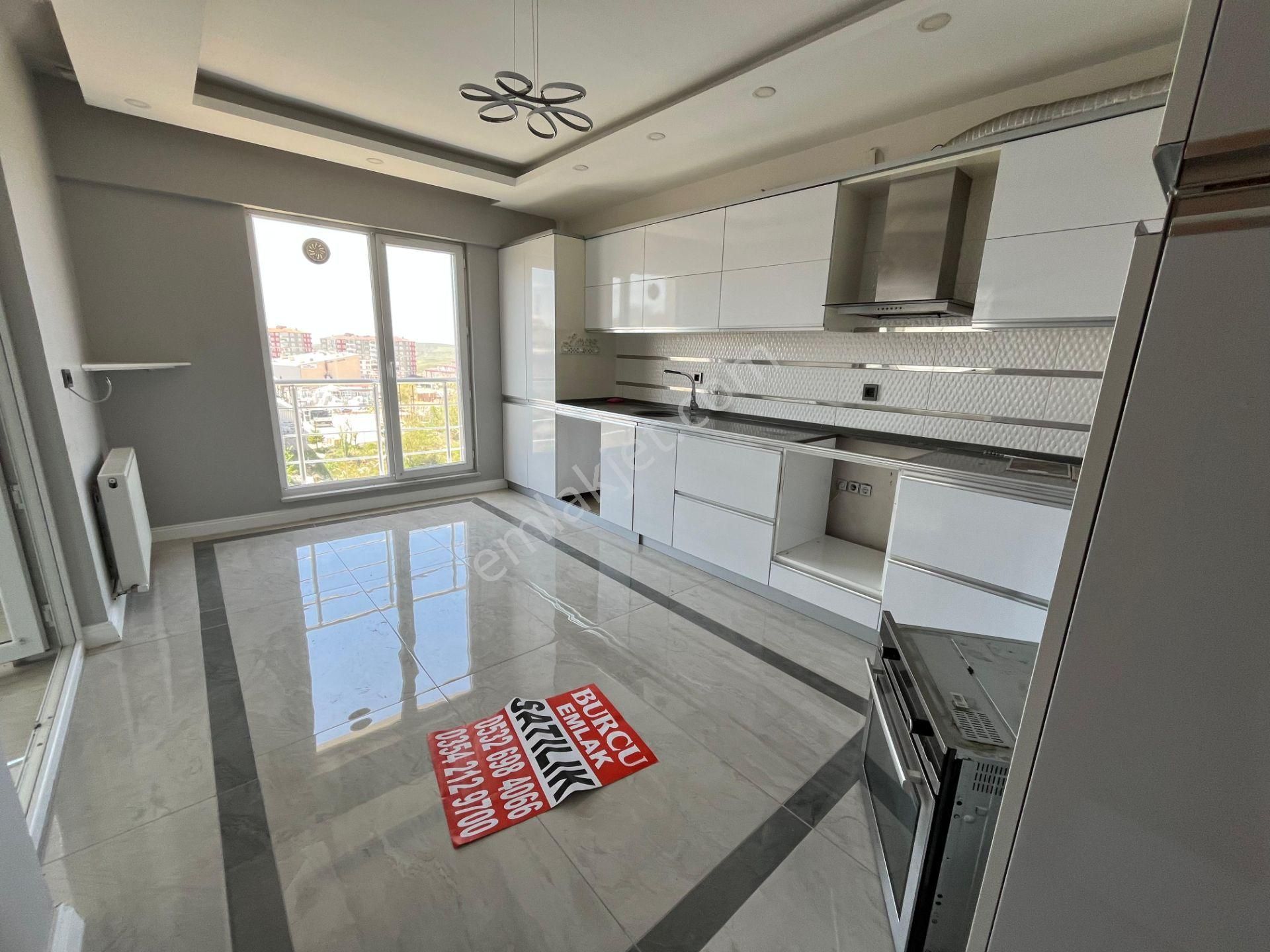 Merkezde 4+1 Full Yapılı Masrafsız *** Burcu Emlaktan