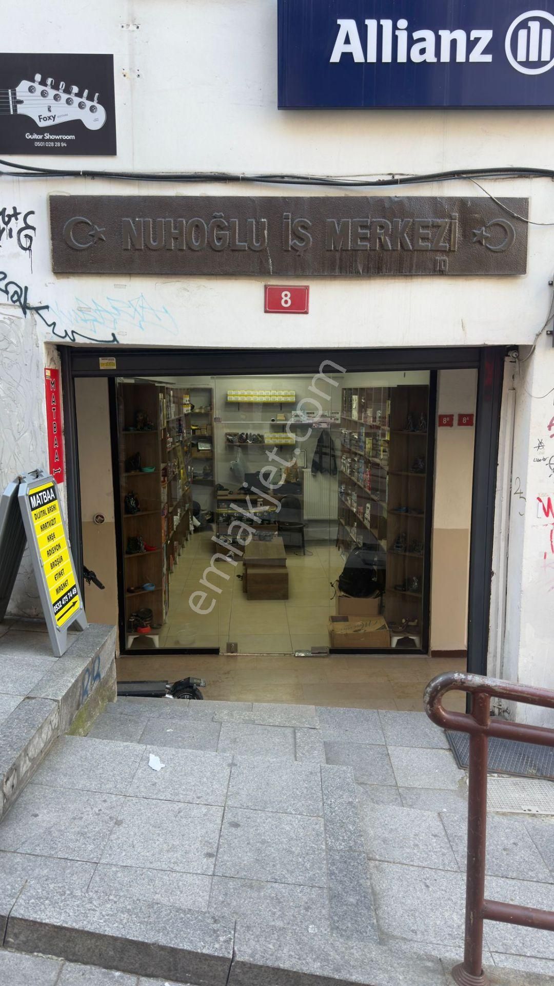 Kadıköy Osmanağa Da Devren Kiralık 70 M2 Giriş Kat Dükkan