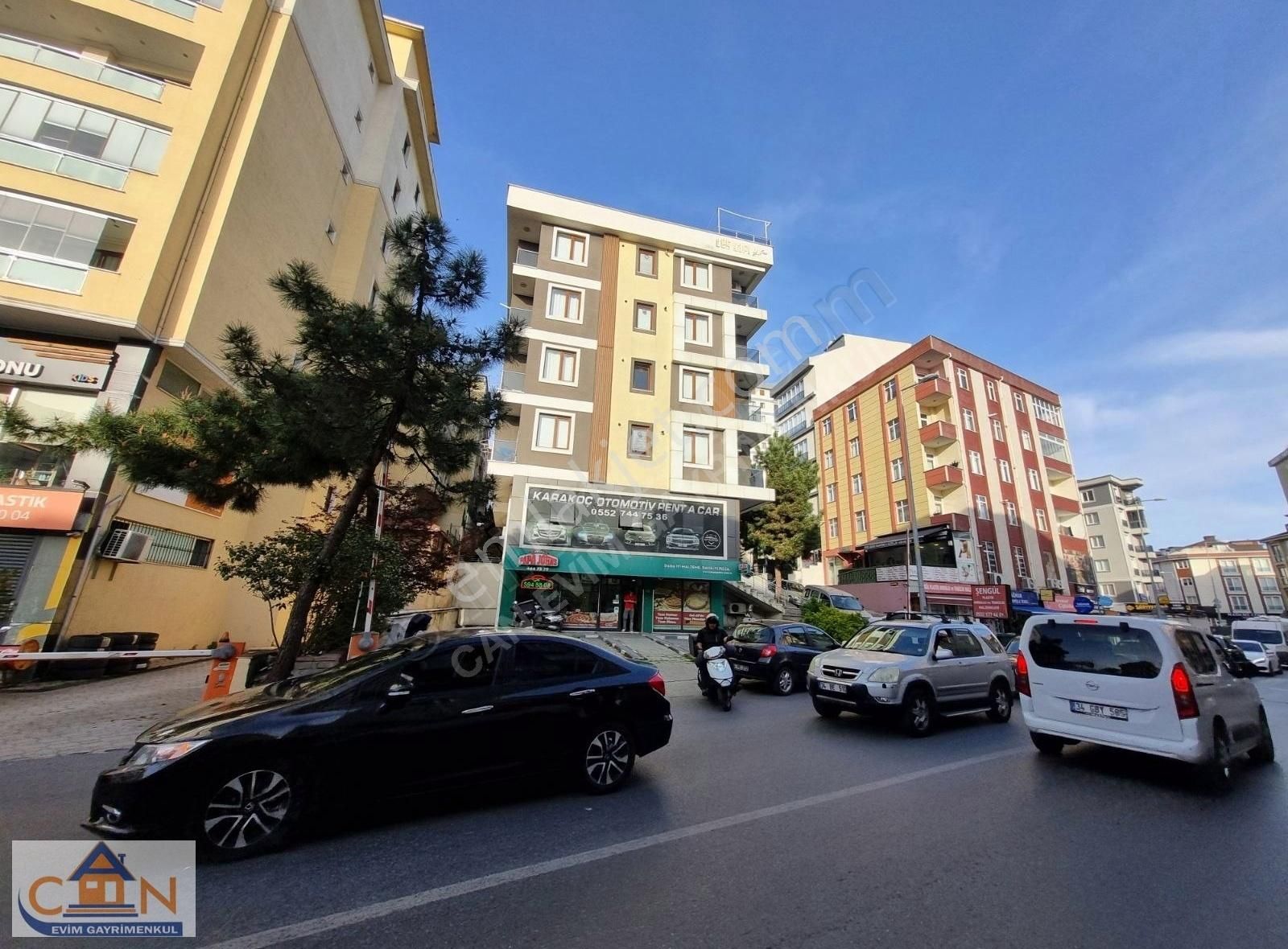 Can Evim'den Cadde Üzeri Site İçi K.otoparklı 2+1 Lüks Satılık D