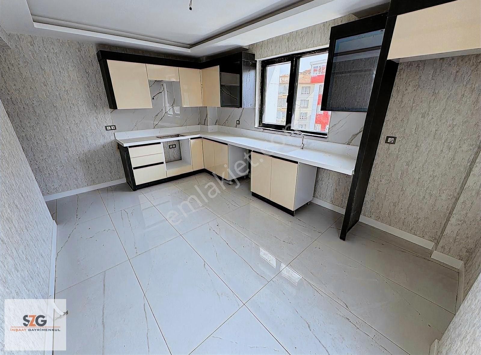 Szg'den Y.bulvarı Yakını Sıfır Binada Lüks Yapılı 3.kat Ön Cephe