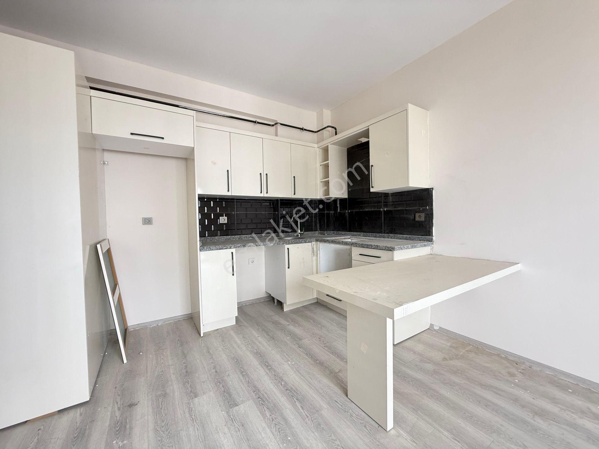 Tece Deniz Mah.de Aqua Parklı Site İçerisin'de İskanlı Sıfır 1+1 Satılık Daire !! - Görsel 3