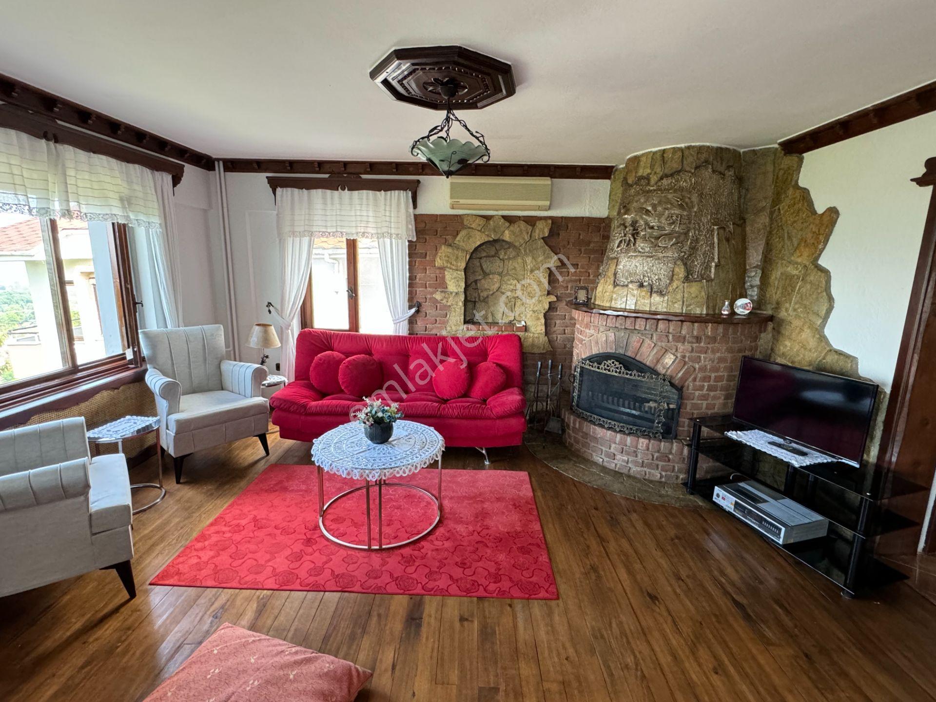 Sapanca’da Site İçinde Göl Manzarlı Satılık Müstakil Villa - Görsel 18