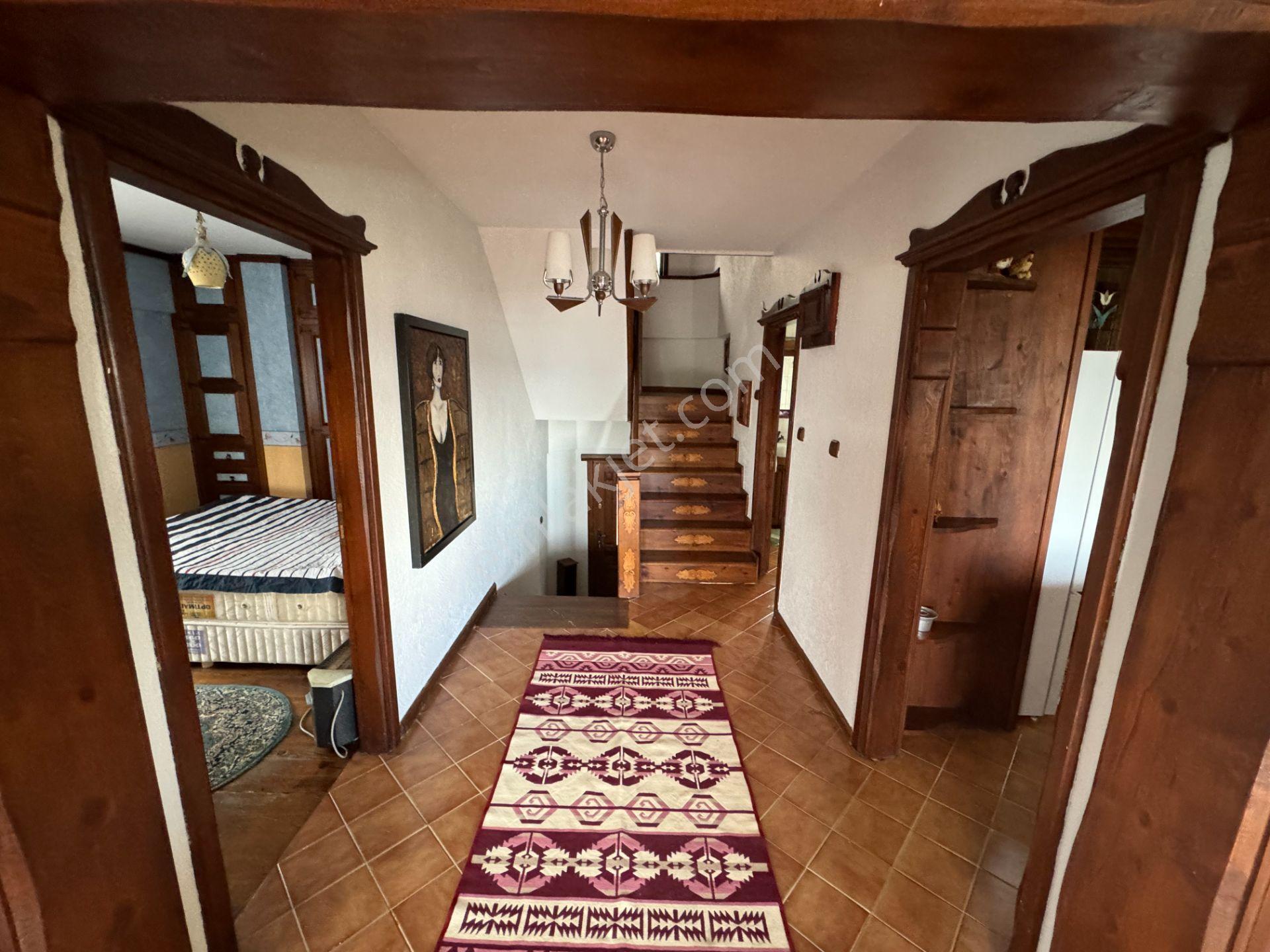 Sapanca’da Site İçinde Göl Manzarlı Satılık Müstakil Villa - Görsel 29