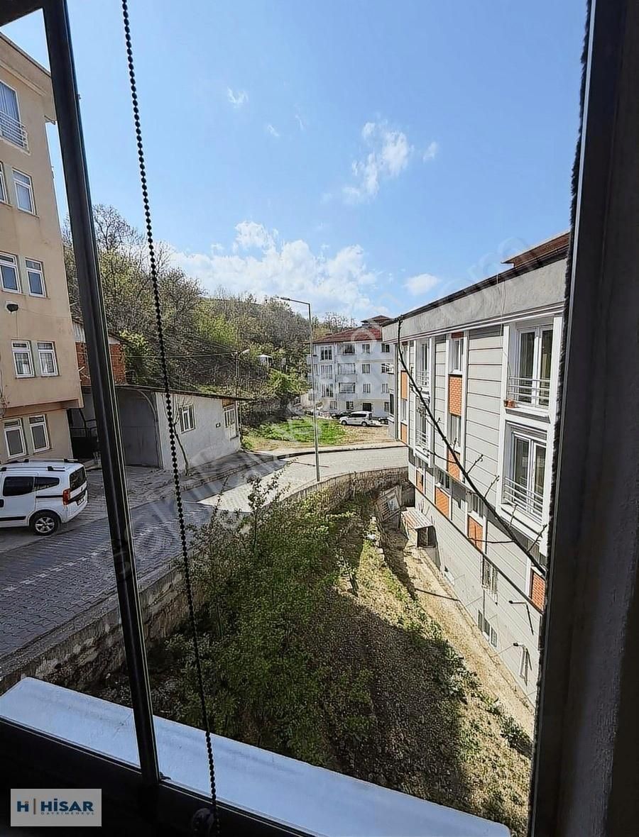 Hisar'dan Mükemmel Konumda 3 Katlı Bahçeli Müstakil Ev