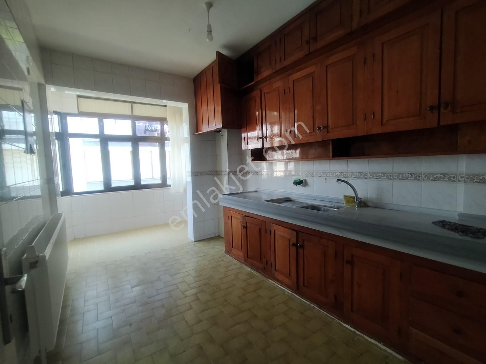 Manisa Salihli Sağlık Mah Kiralık 3+1 Jeotermal Isıtmalı Daire