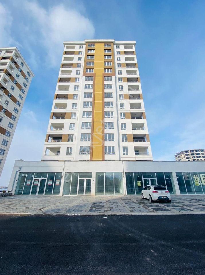 Arslan Mülk Ofisinden İldem Suat Altın Golden Center 3+1 Sıfır Lüxs Daire