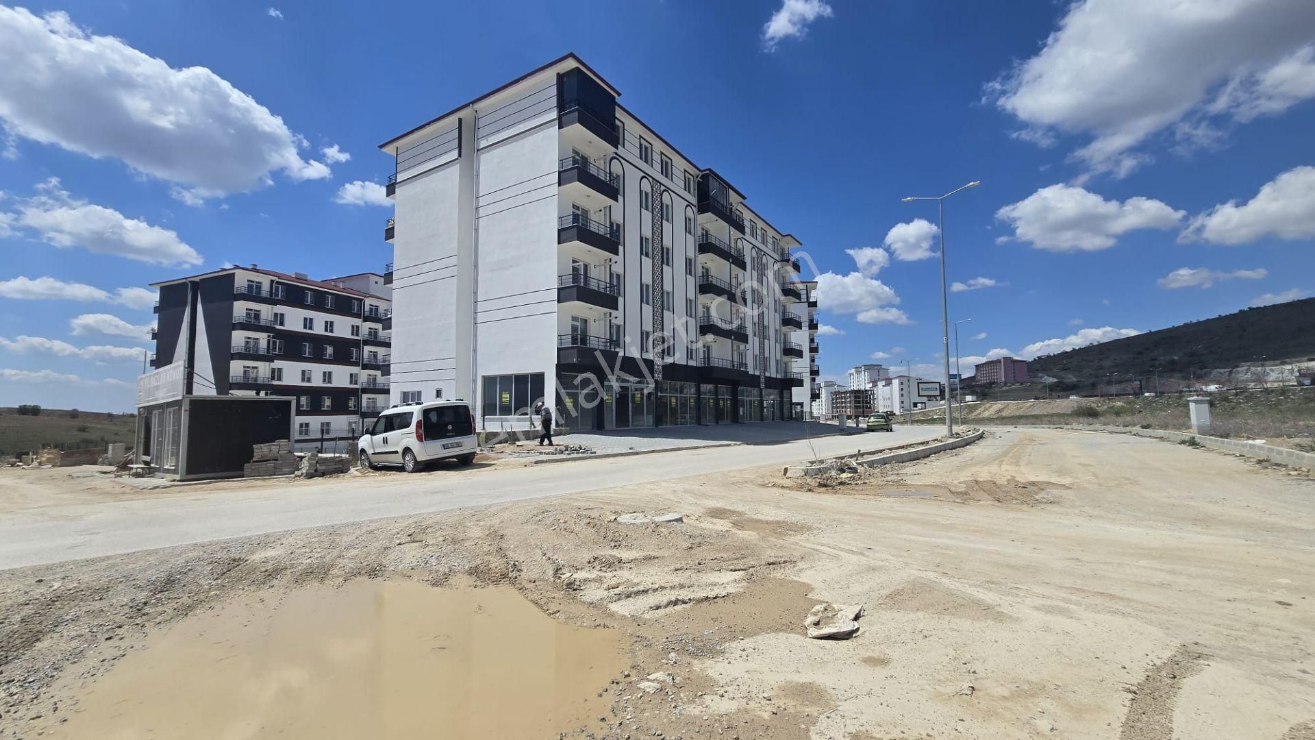 Üniversite Yolunda 2+1 Yapılı Sıfır Daire *** Burcu Emlaktan