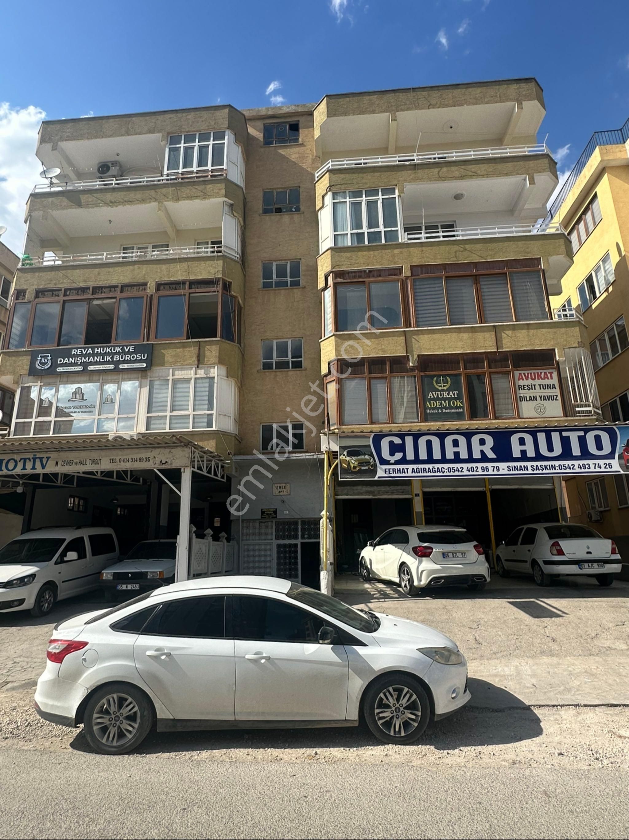 Adliye Civari Satlık