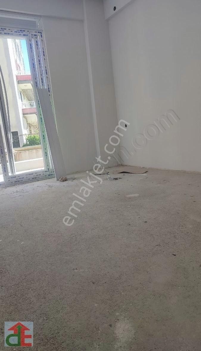 Antalya Serik Cuma Pazarında Sıfır 100 M² 2+1 Satılık Daireler