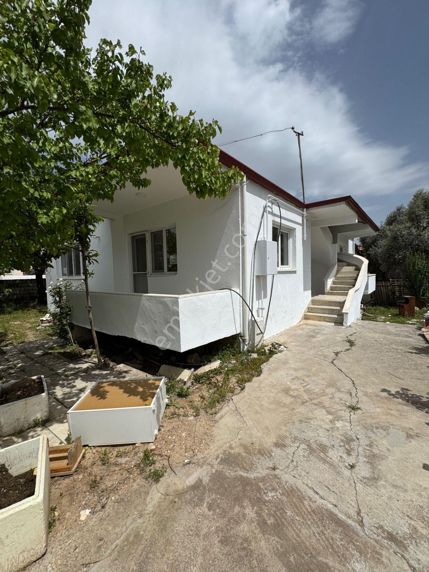 Muğla Menteşe Bayır'da Kiralık Müstakil 3+1 Bahçeli Ev - Görsel 2