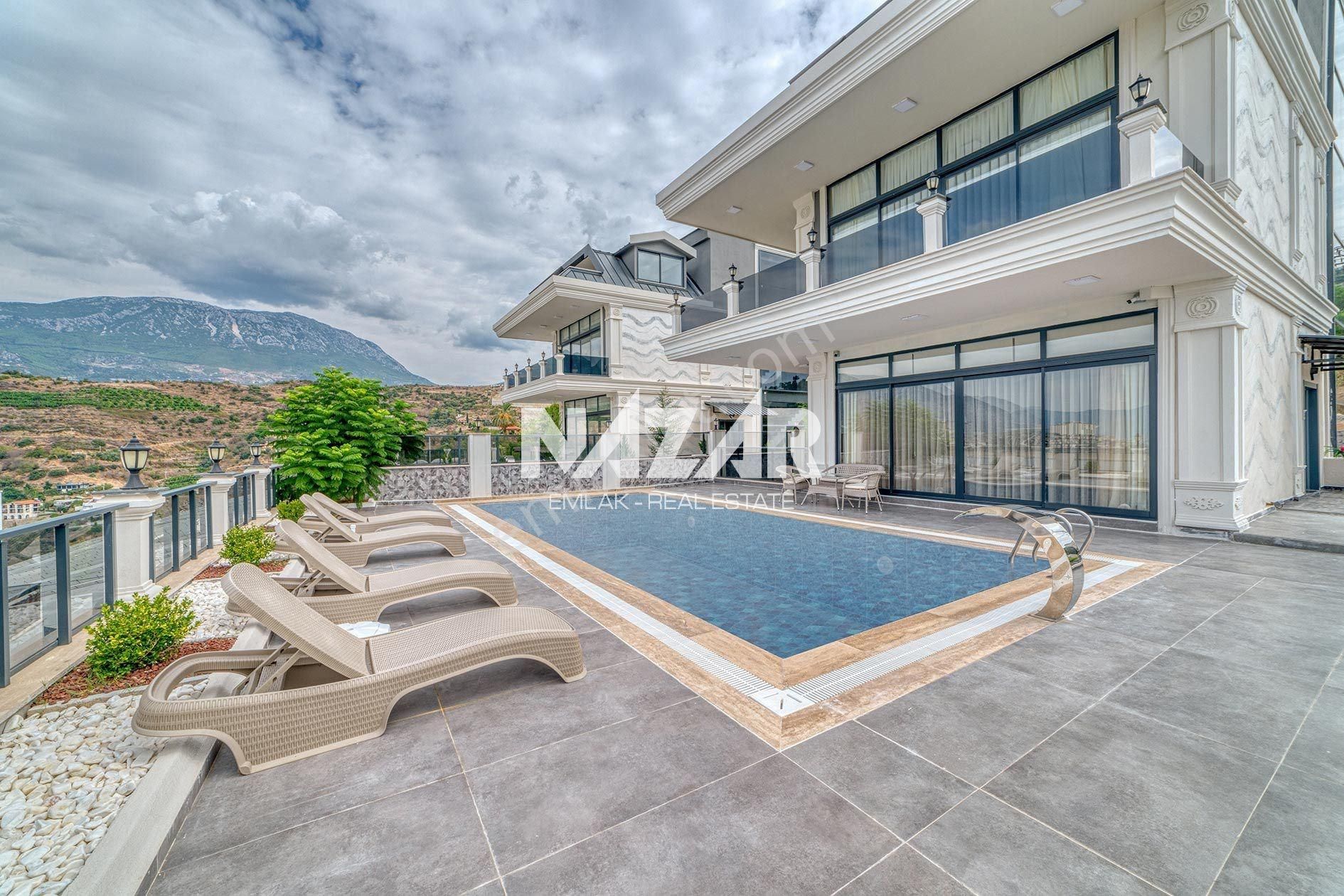 Alanya Kargıcak’ta Satılık Deniz Manzaralı 4+1 Tripleks Lüks Villa - Görsel 6