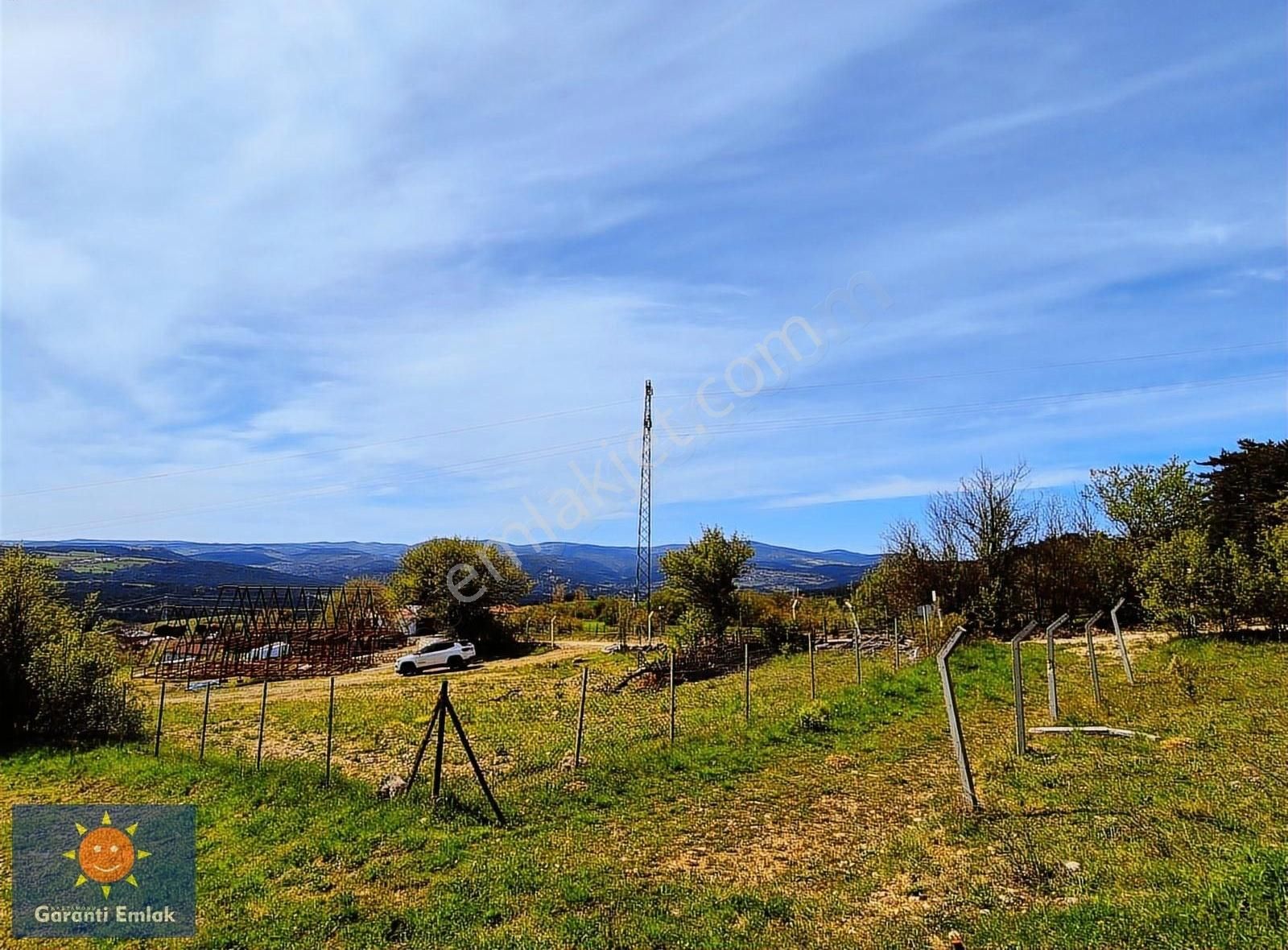 ▒garanti Emlak'tan, Merkeze 10 Km, Asfalt Kenarı, 1.444 M² Arsa▒ - Görsel 2