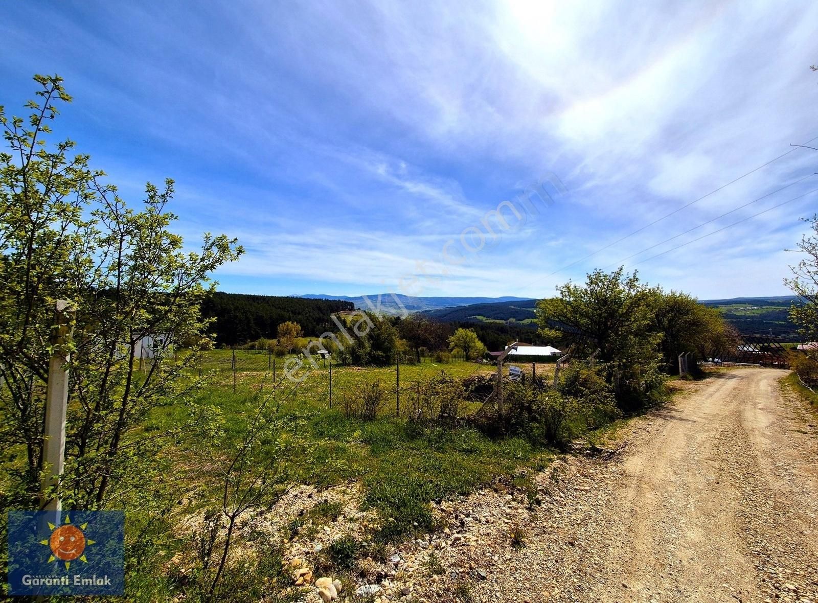 ▒garanti Emlak'tan, Merkeze 10 Km, Asfalt Kenarı, 1.444 M² Arsa▒ - Görsel 8