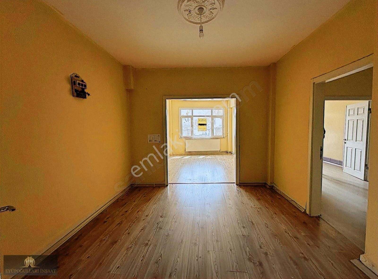 Beyoğlu Camikebir Mah. 2+1 80m2 Satılık Temiz Daire