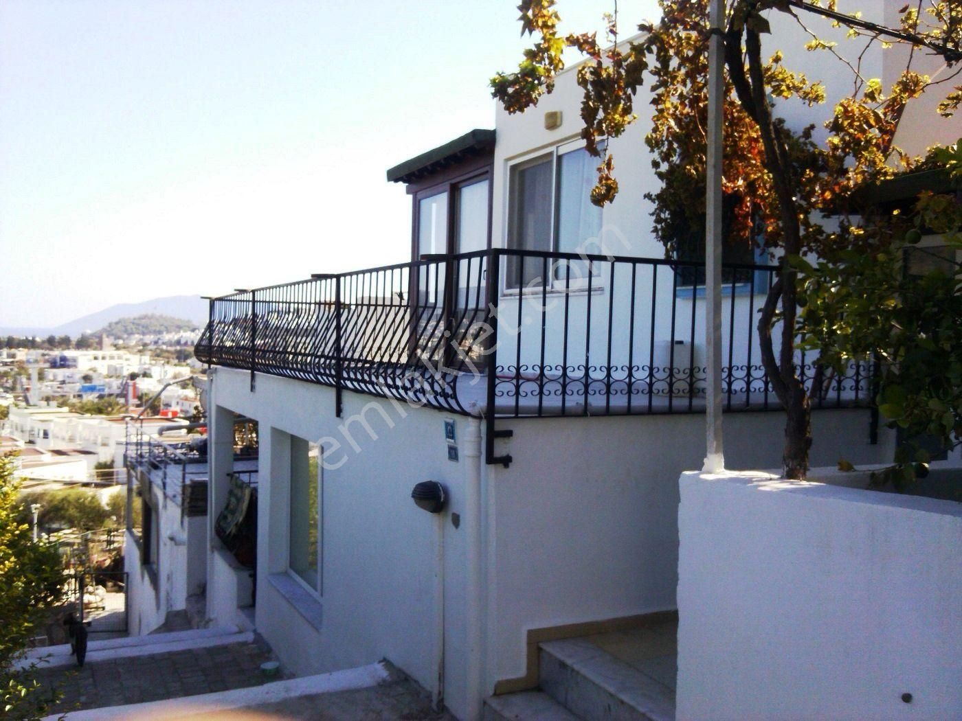 Bodrum Merkez - Oasis Civarı | Site İçerisinde Satılık Dubleks Ev! 4+2