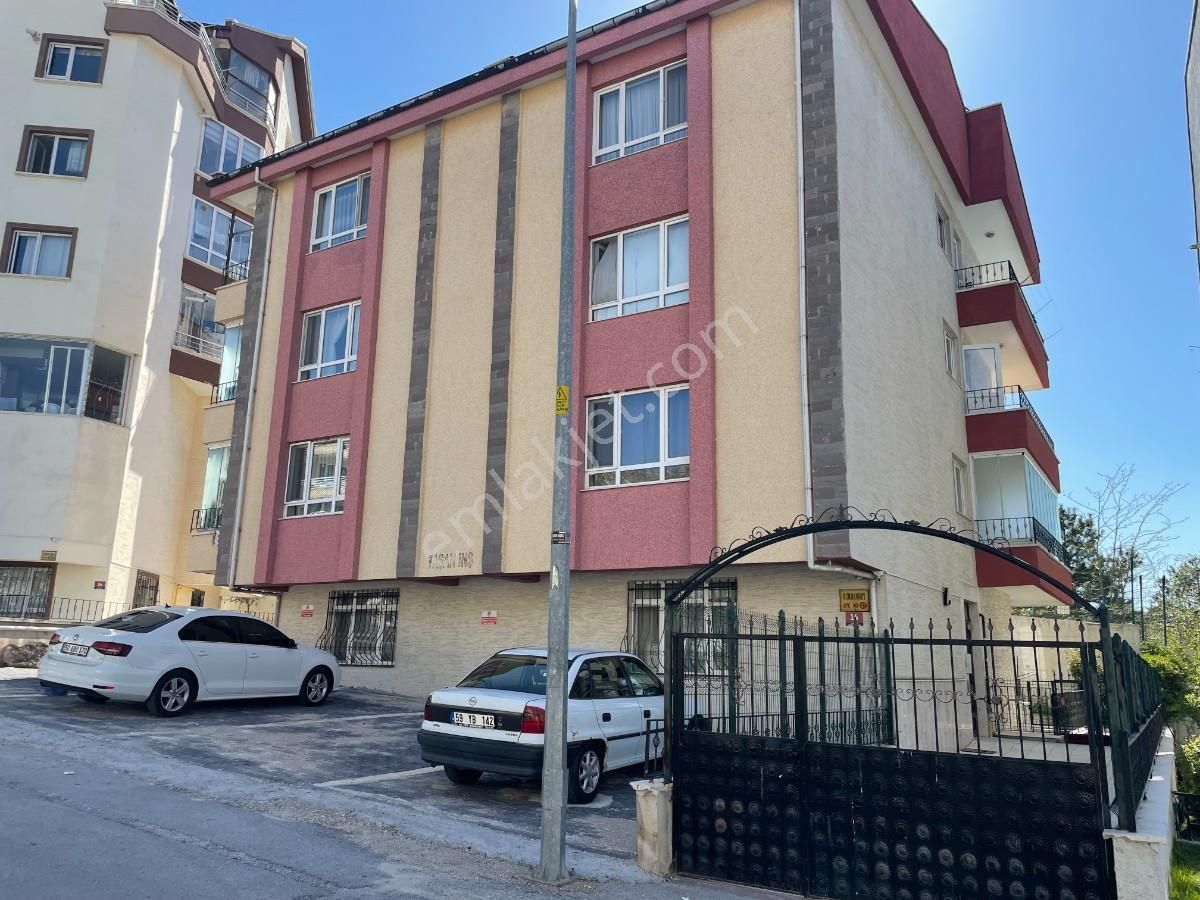 Mamak Altıağaç Da Orman Ve Şehir Manzaralı 3+1 Kombi 150m2