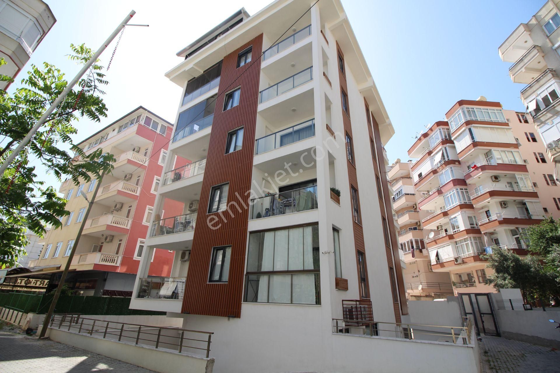 Alanya'da Cleopatra Plajına Yürüme Mesafesinde 2+1 Dubleks Daire!