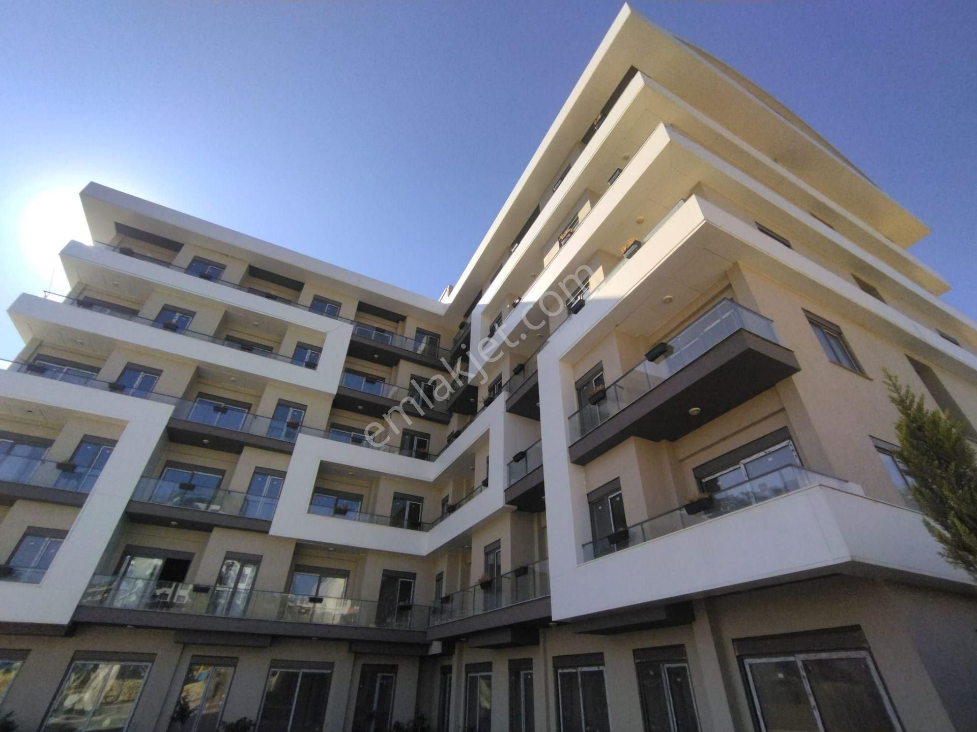 Avsallar Da Satılık Süper Lüks 1+1 Daireler