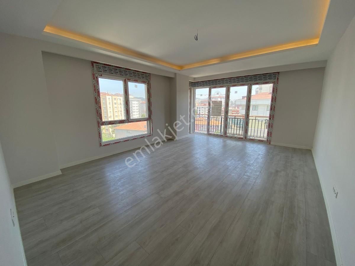 Kadıköy Bostancıda 3+1 Satılık Daire Troykadan