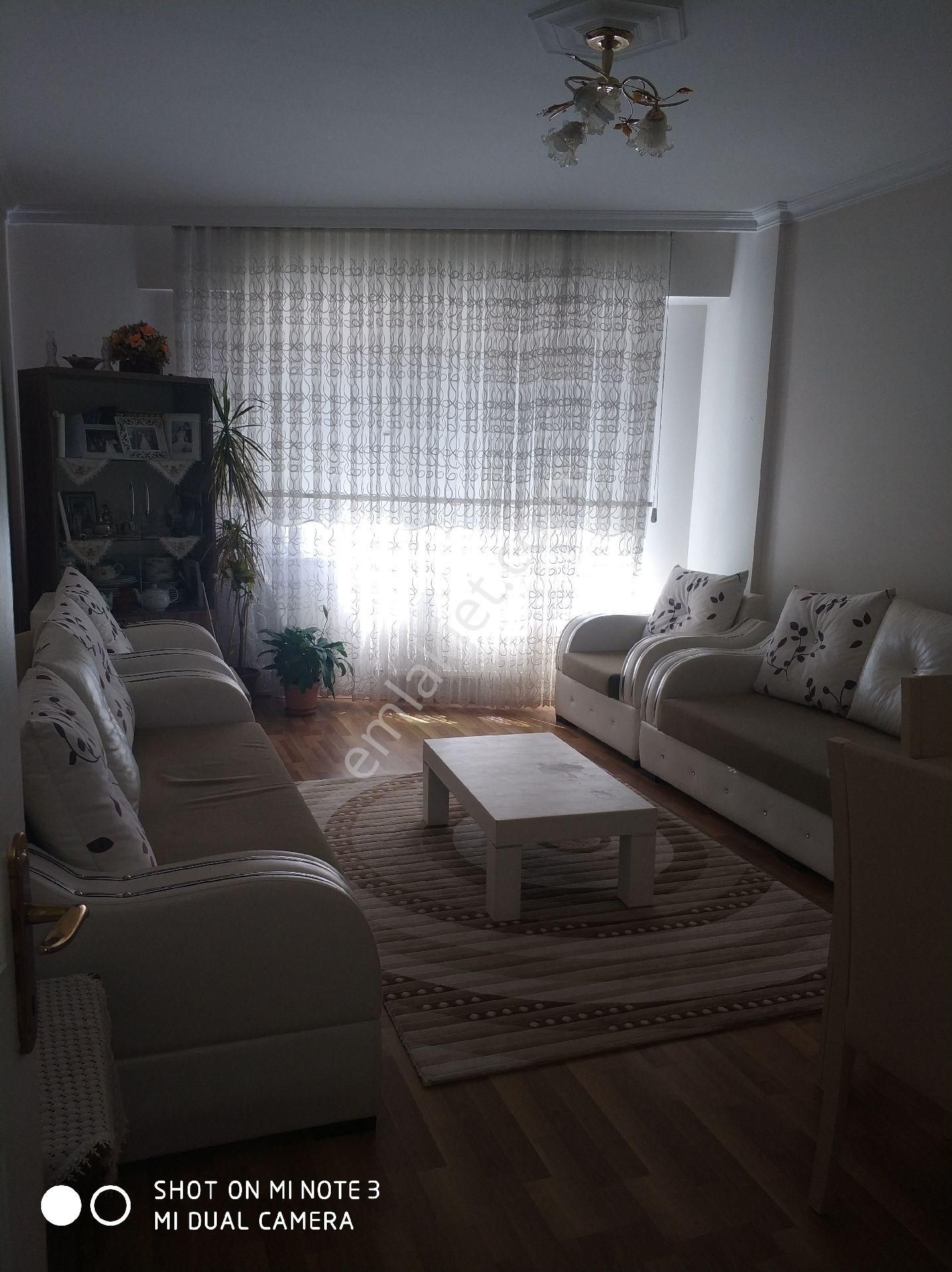Bahçelievler Mahallesi'nde Satılık Asansörlü Balkonlu Güney Cephe 2+1 Daire