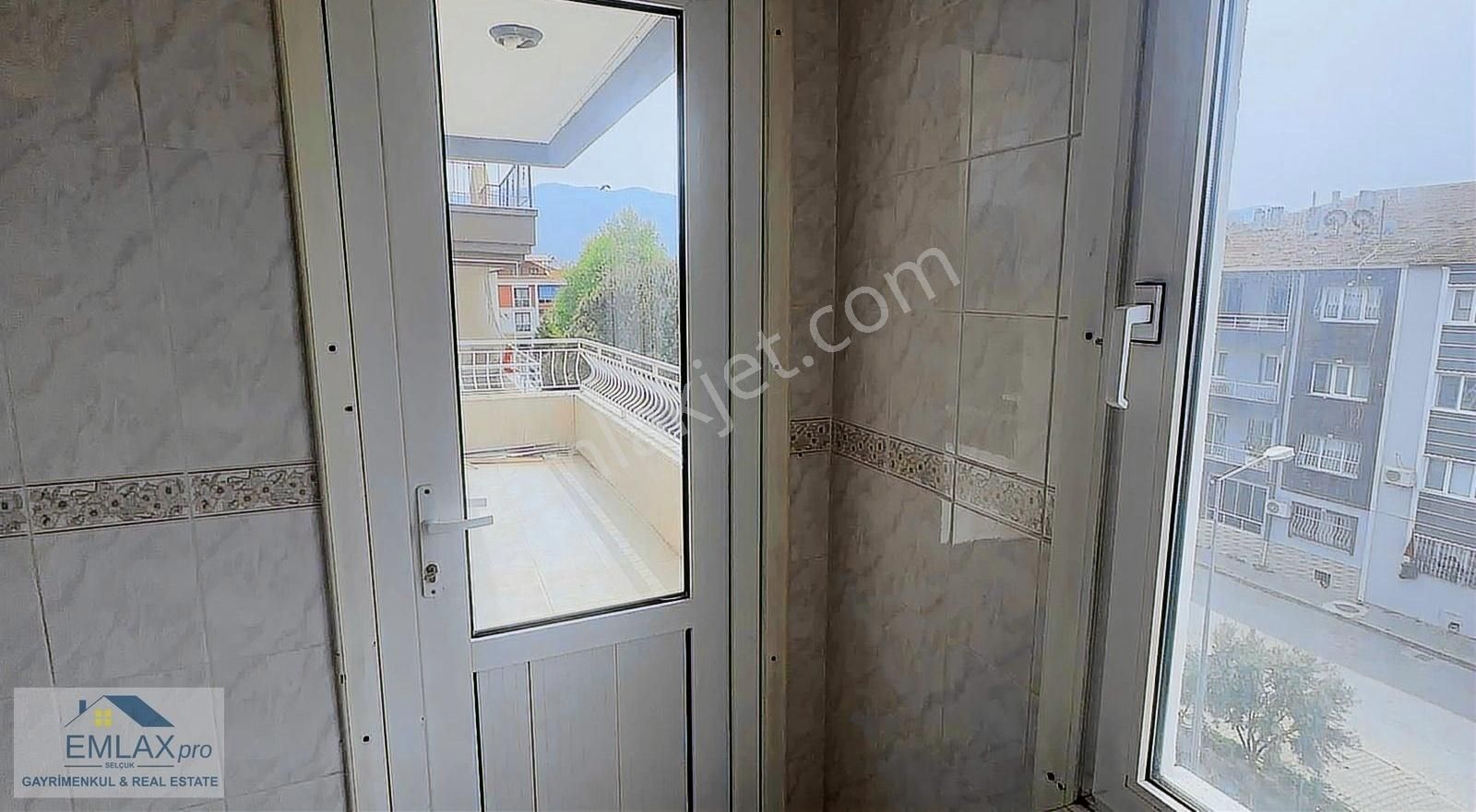 Cumhuriyet Mahallesinde 3+1 Doğalgazlı Kiralık Daire