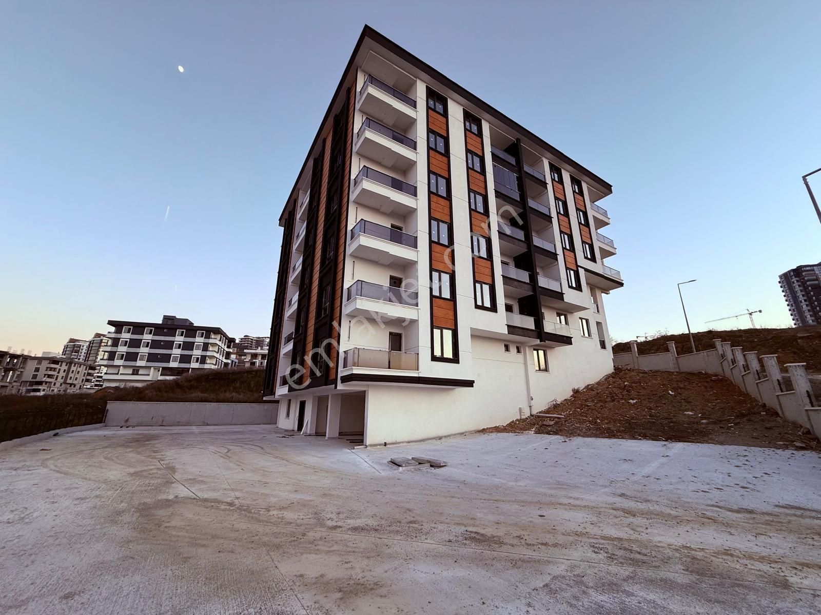 Atakum Un En Güzel Konum Ve Panoramik Manzaralı Satılık 1+1 İ
